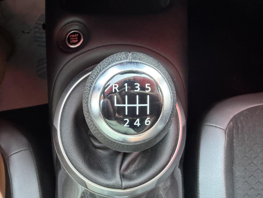 Nissan Juke - Photo 23