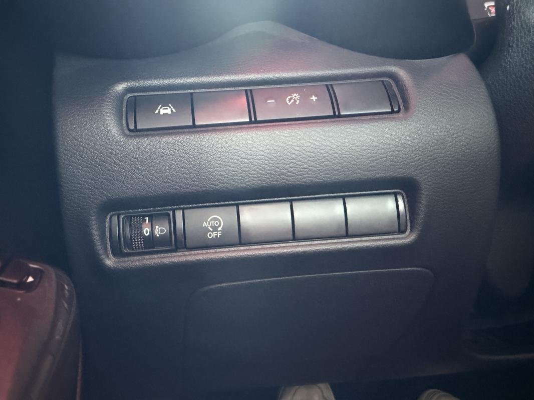 Nissan Juke - Photo 25