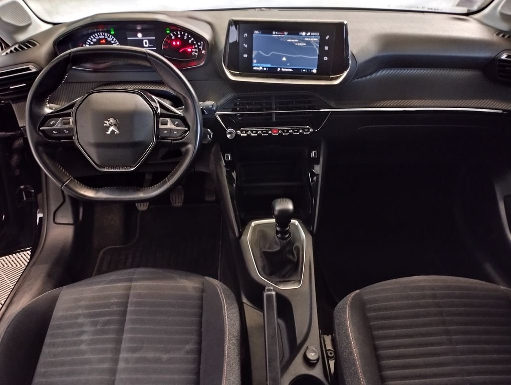 Peugeot 208 - Photo 3