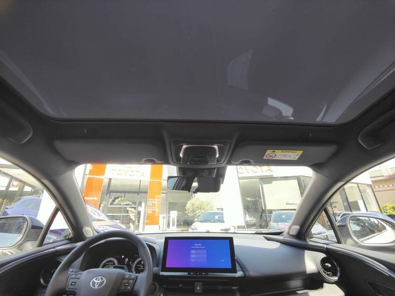 Toyota C-HR - Photo 12