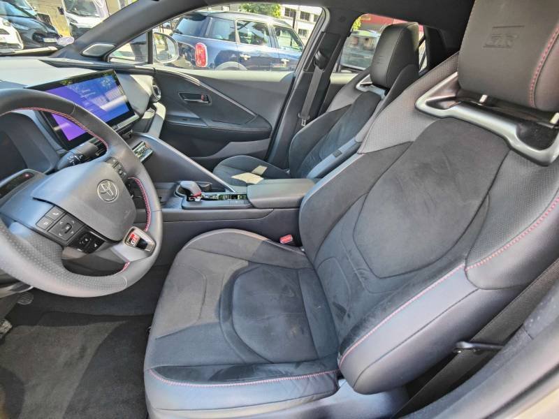 Toyota C-HR - Photo 16