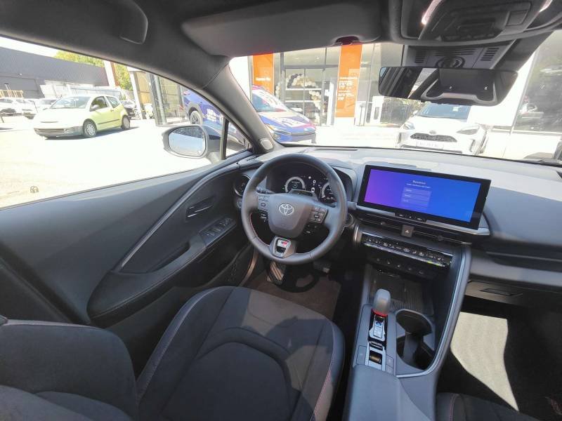 Toyota C-HR - Photo 10