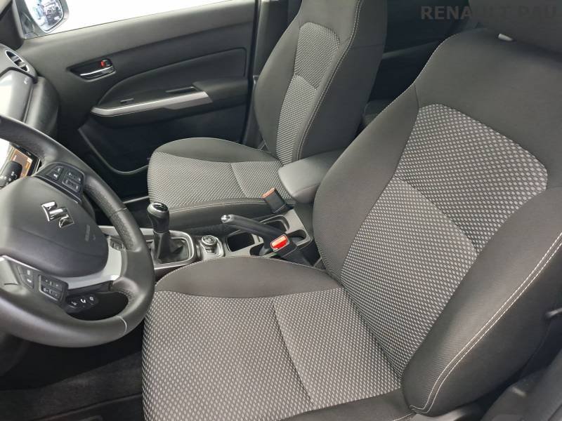 Suzuki Vitara - Photo 12