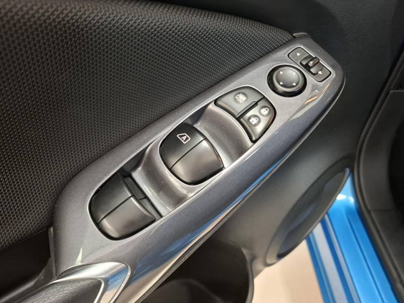 Nissan Juke - Photo 18