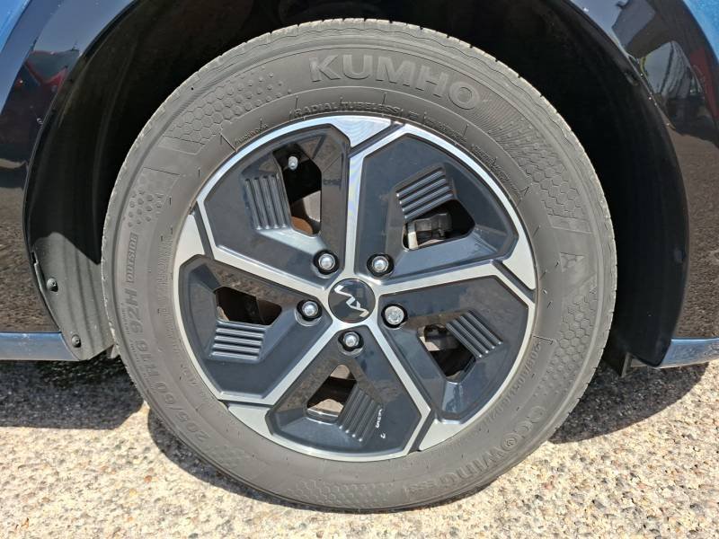 Kia Niro - Photo 19