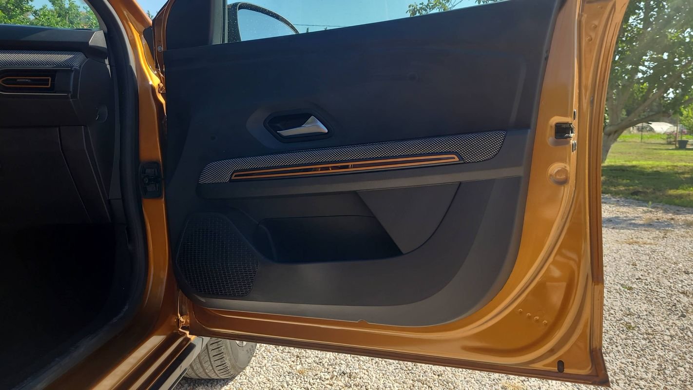 Dacia Sandero - Photo 24