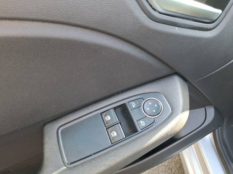 Renault Clio - Photo 24