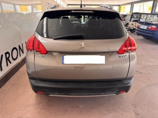 Peugeot 2008 - Photo 6