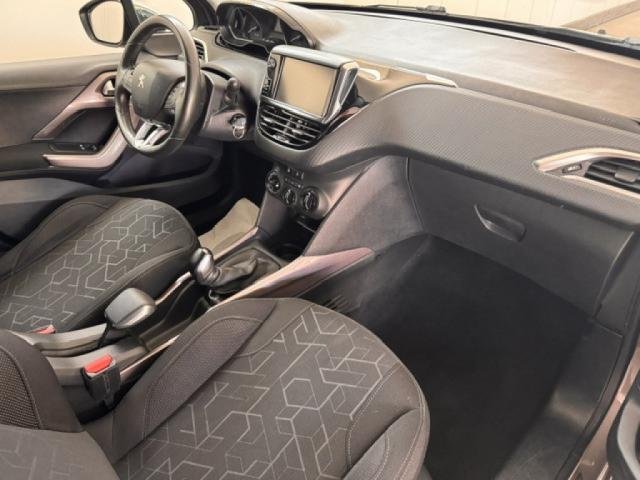 Peugeot 2008 - Photo 8