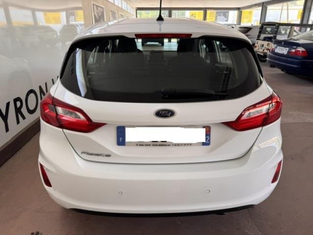 Ford Fiesta - Photo 6