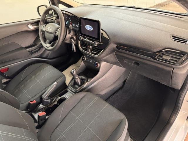 Ford Fiesta - Photo 8