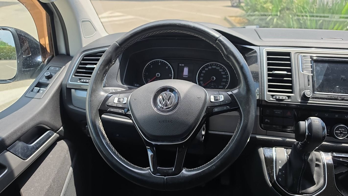 Volkswagen Multivan - Photo 24