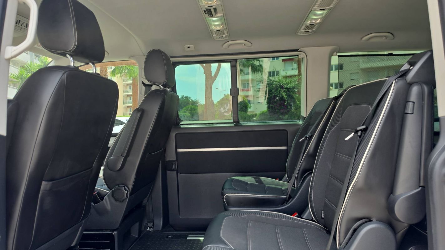 Volkswagen Multivan - Photo 29