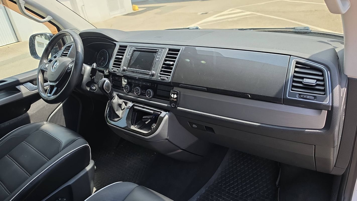 Volkswagen Multivan - Photo 10