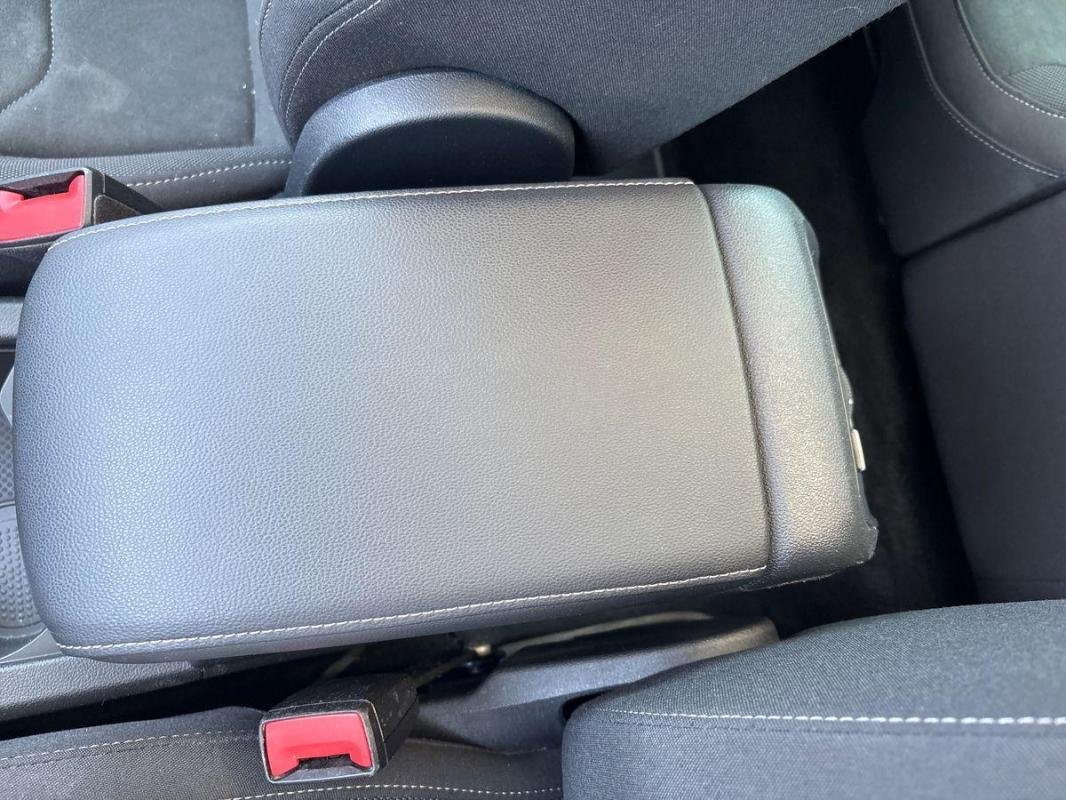 Volkswagen Tiguan - Photo 12