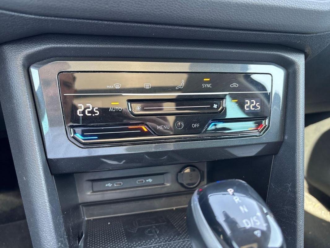 Volkswagen Tiguan - Photo 19