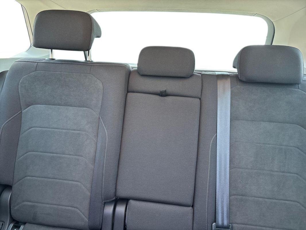 Volkswagen Tiguan - Photo 22