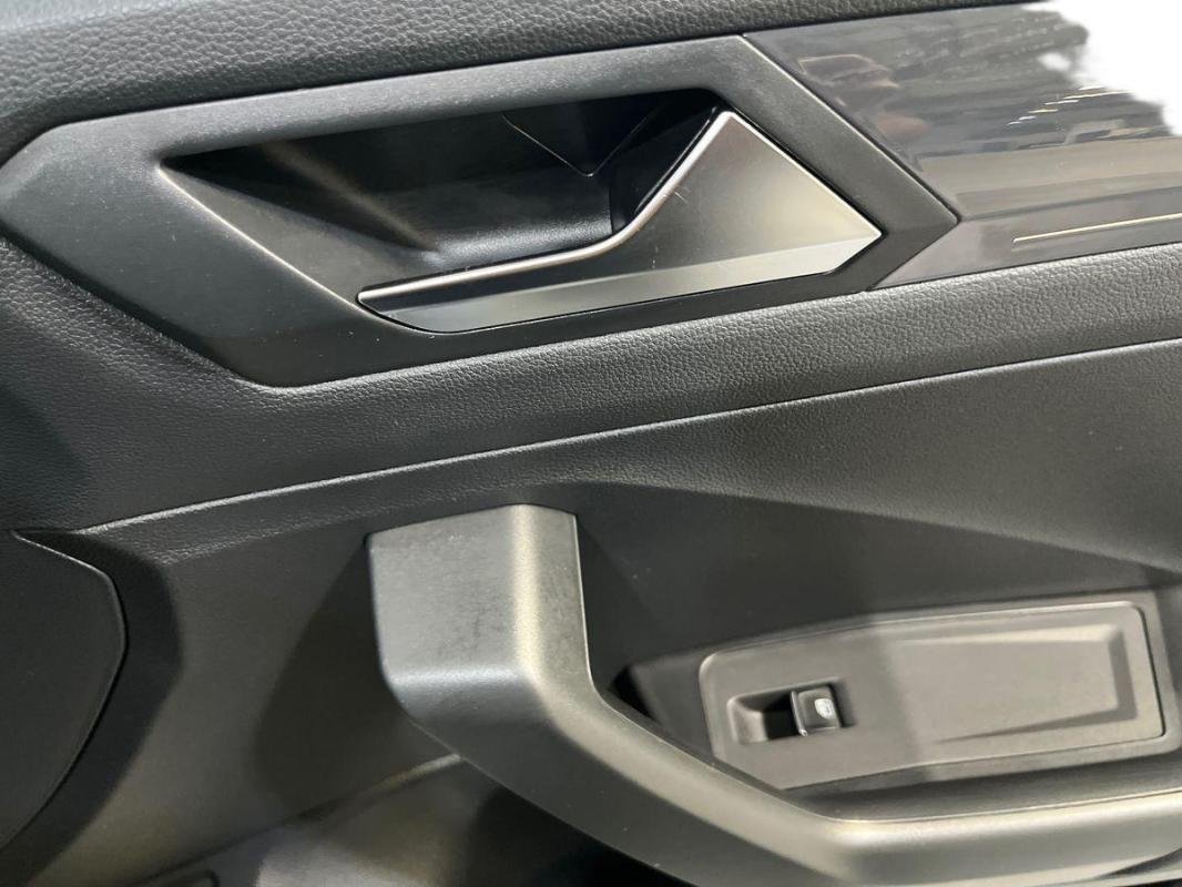 Volkswagen T-Roc - Photo 15