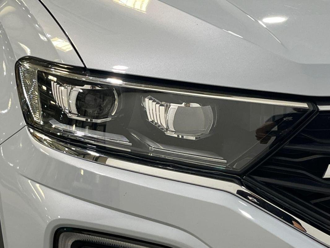 Volkswagen T-Roc - Photo 25