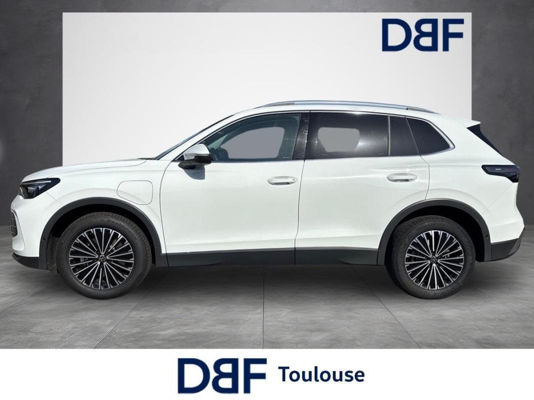 Volkswagen Tiguan - Photo 2
