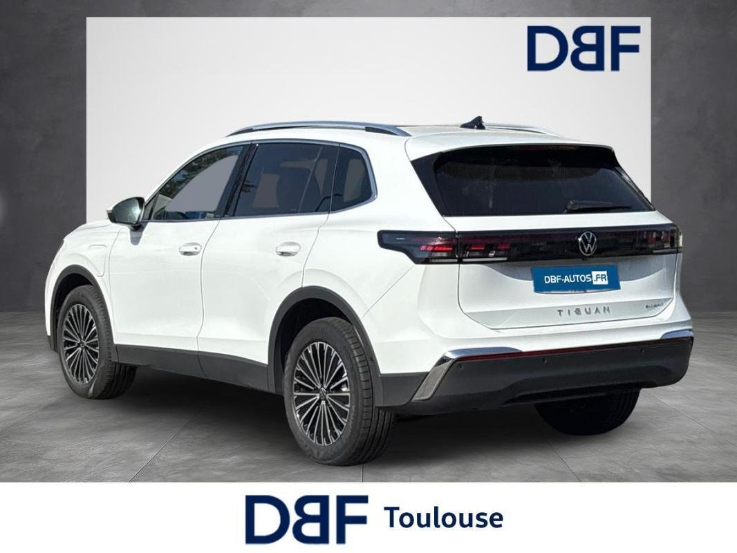 Volkswagen Tiguan - Photo 3