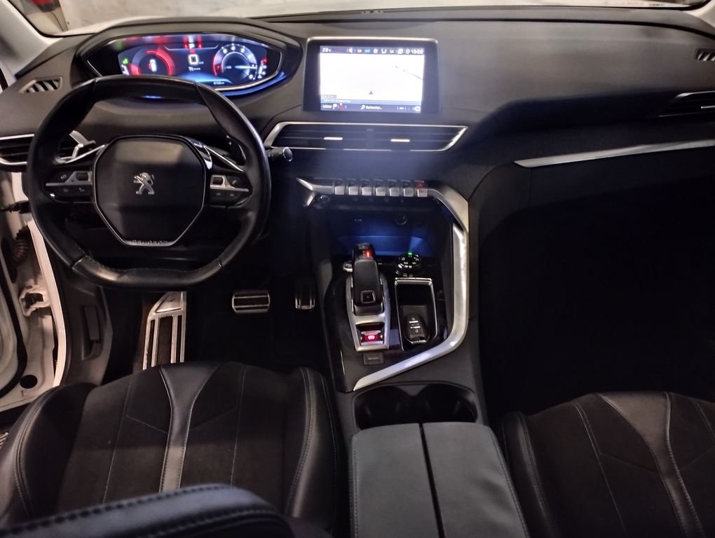 Peugeot 3008 - Photo 3