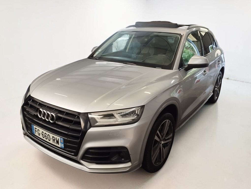 Audi Q5 - Photo 1