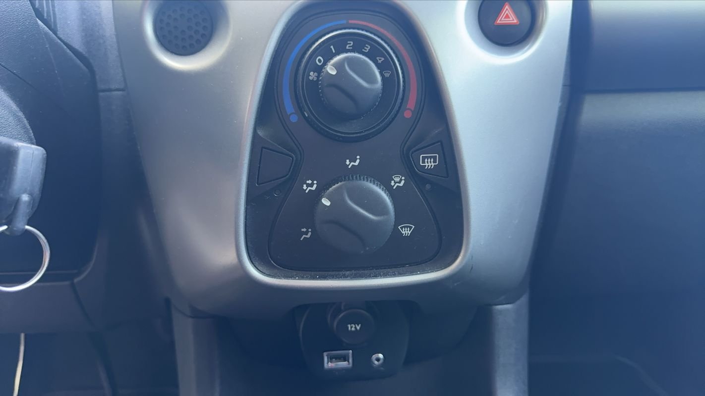 Peugeot 108 - Photo 13