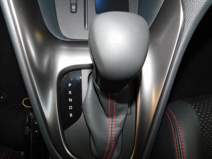 Toyota Yaris - Photo 17