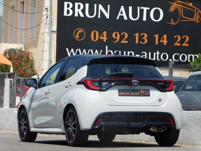 Toyota Yaris - Photo 6