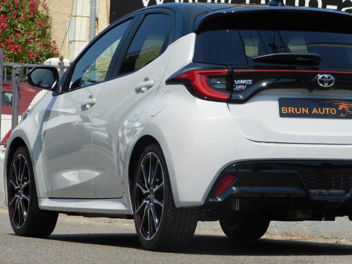 Toyota Yaris - Photo 7