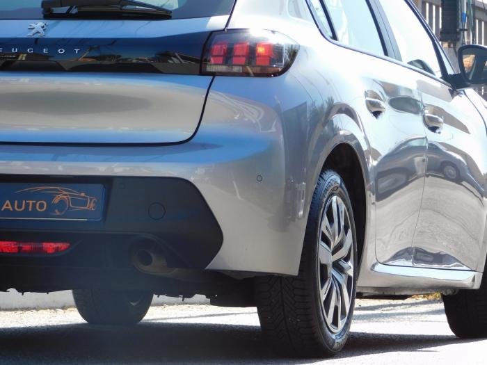 Peugeot 208 - Photo 7