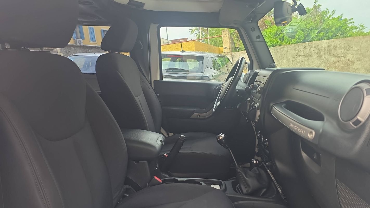 Jeep Wrangler - Photo 27