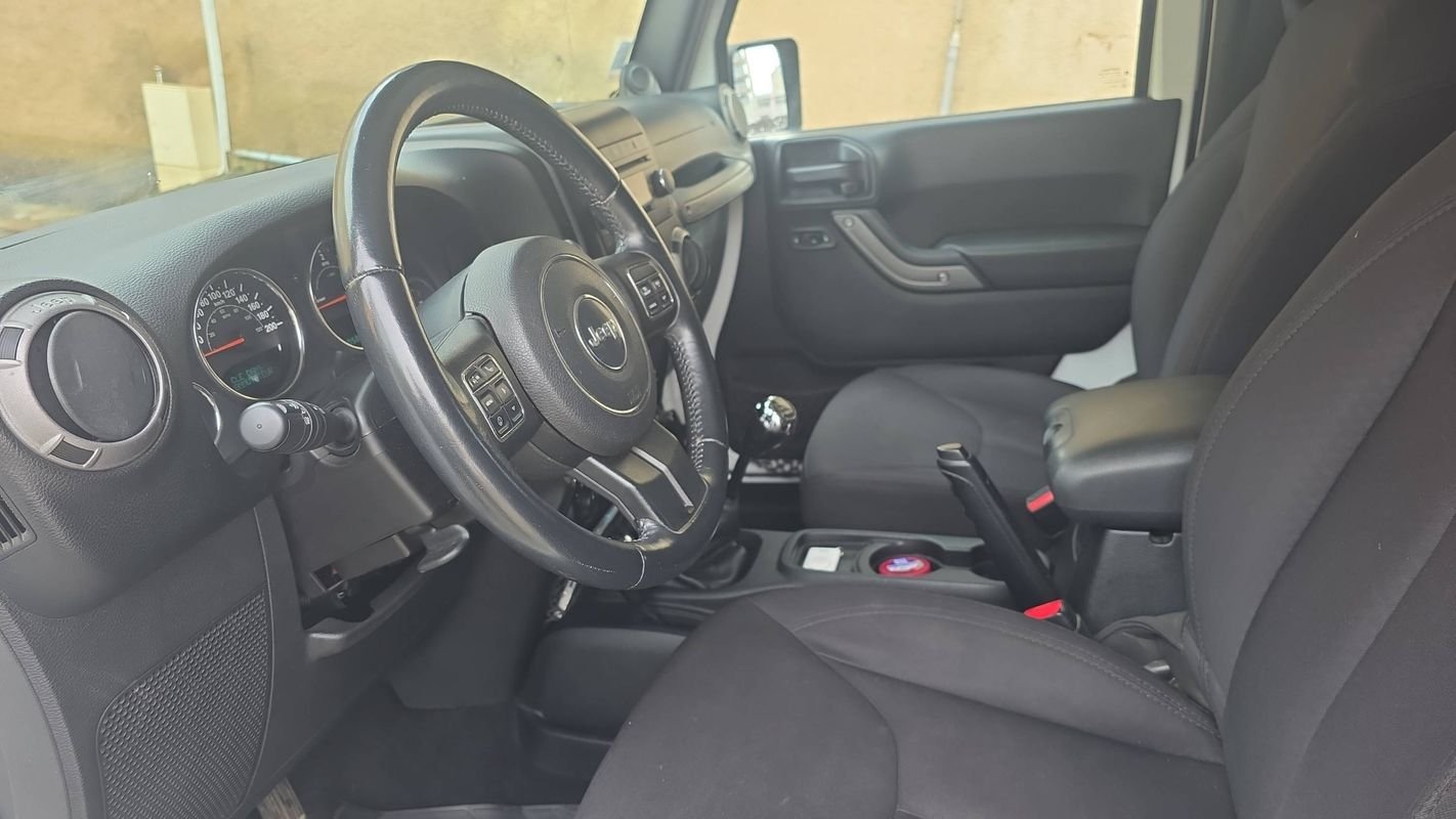 Jeep Wrangler - Photo 8