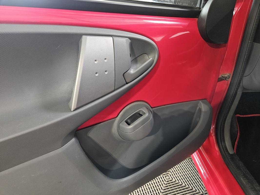Peugeot 107 - Photo 13