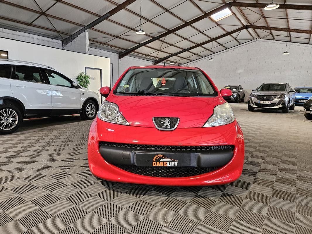 Peugeot 107 - Photo 2