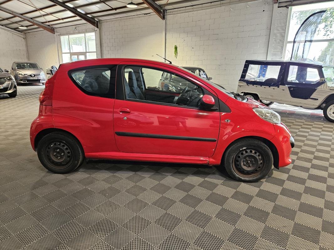 Peugeot 107 - Photo 4