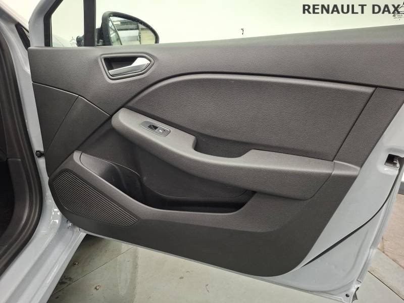 Renault Clio - Photo 21