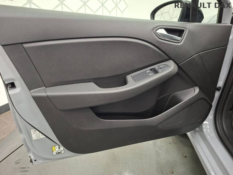 Renault Clio - Photo 22