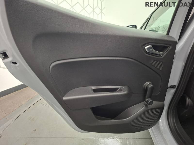 Renault Clio - Photo 23
