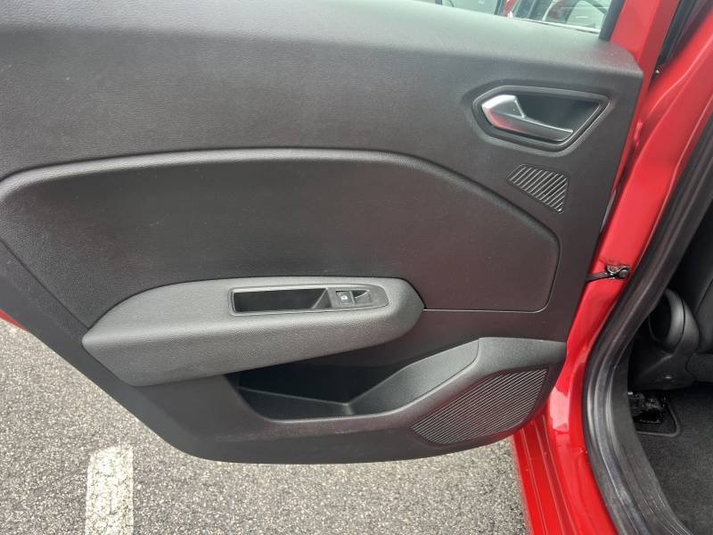Renault Clio - Photo 22