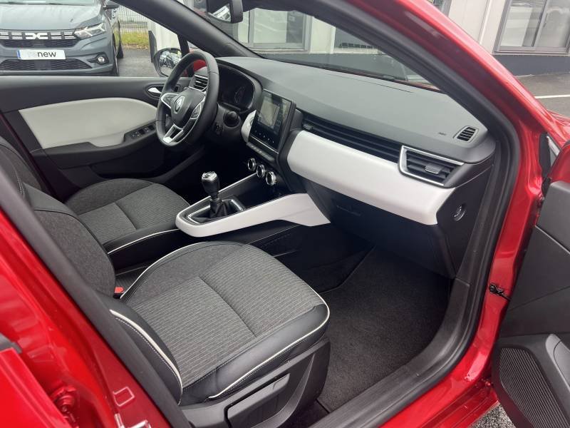 Renault Clio - Photo 15
