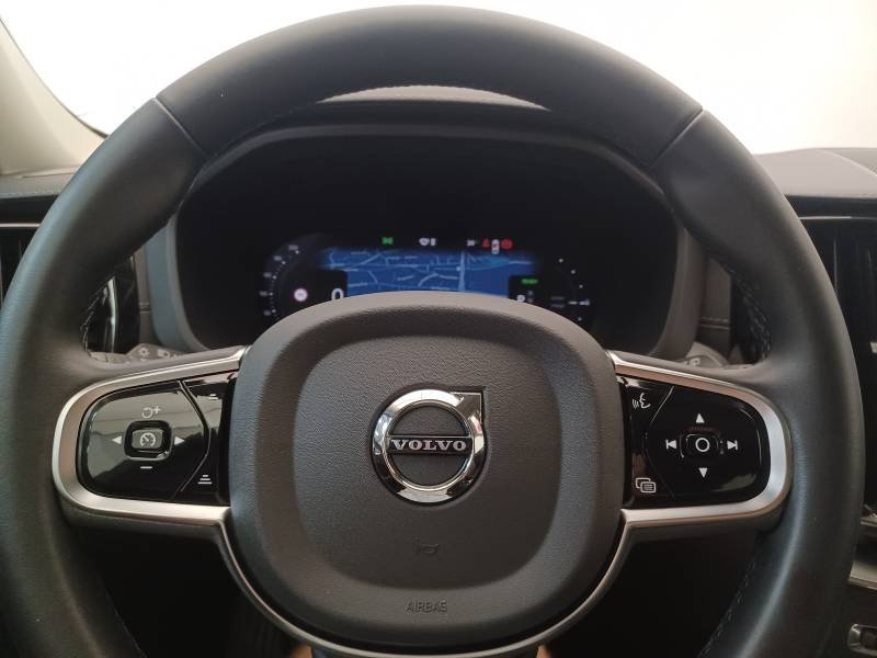 Volvo XC60 - Photo 23