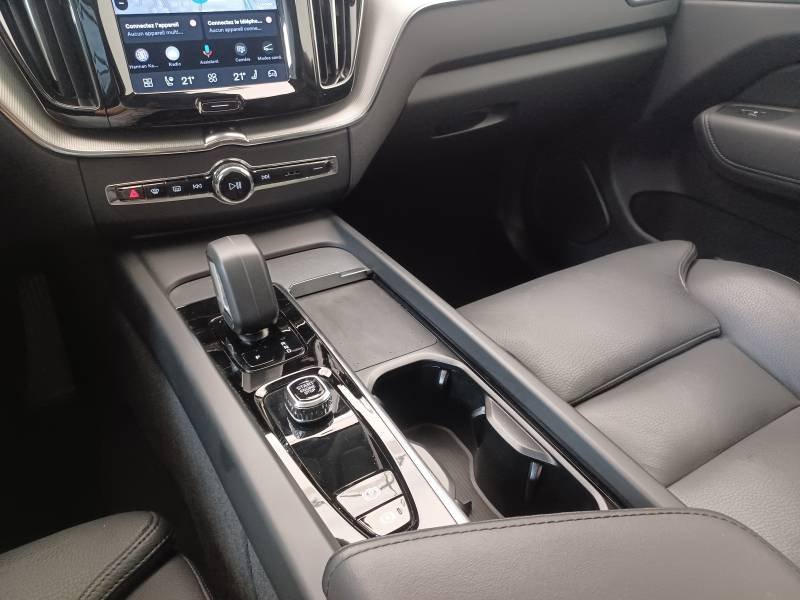 Volvo XC60 - Photo 30