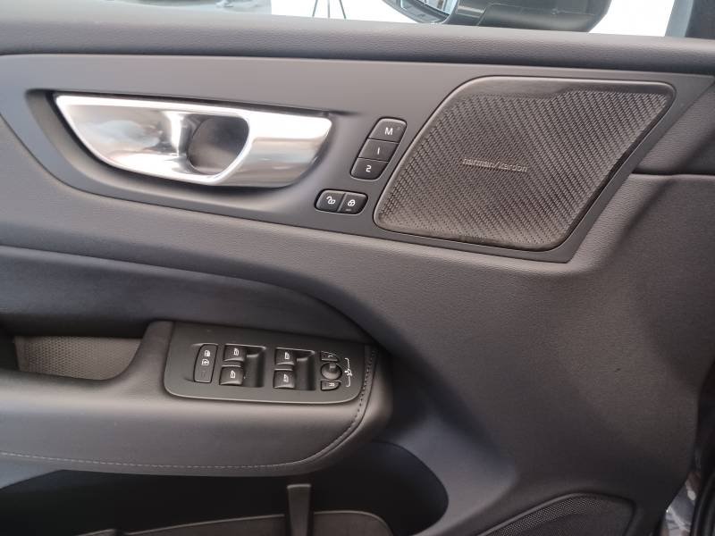 Volvo XC60 - Photo 37
