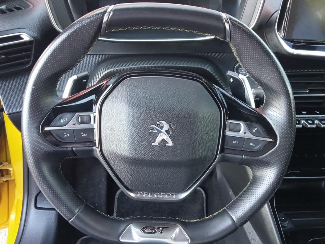 Peugeot 208 - Photo 12
