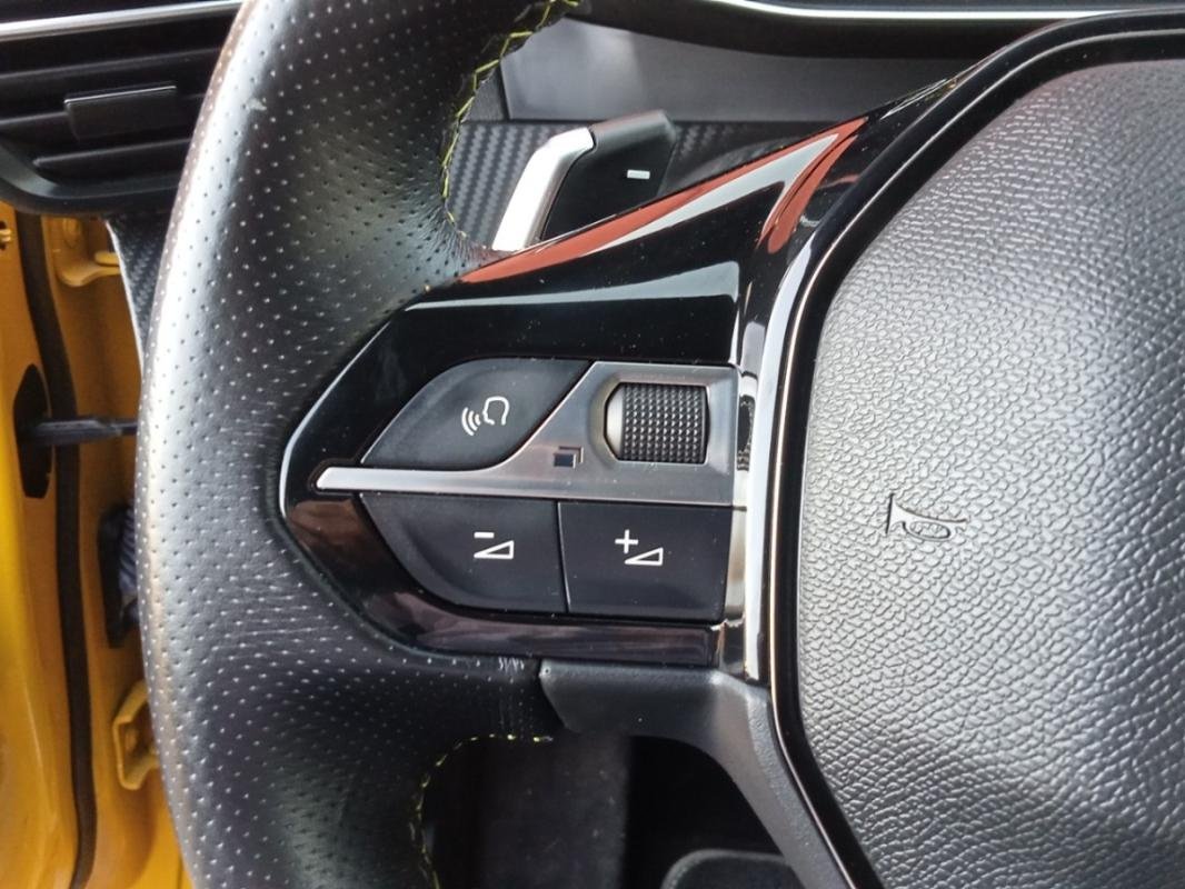 Peugeot 208 - Photo 13