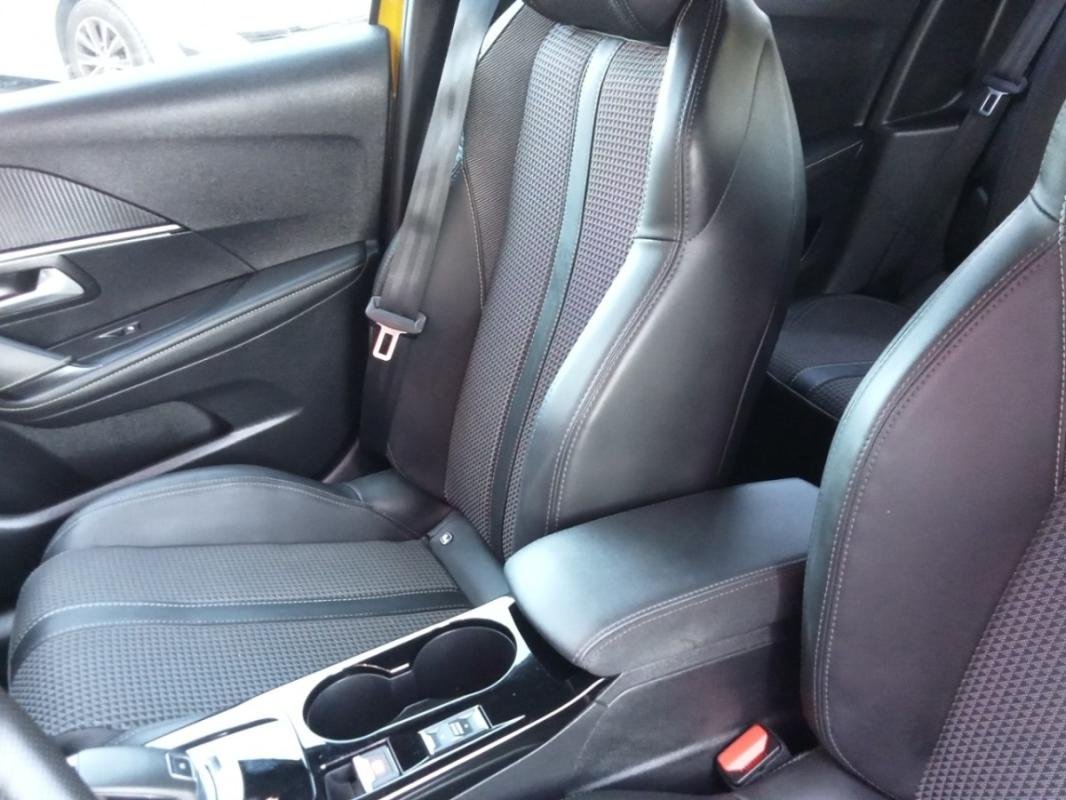 Peugeot 208 - Photo 28