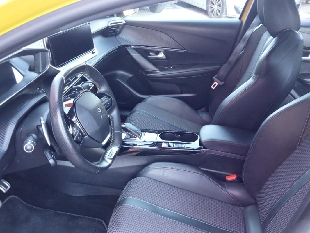 Peugeot 208 - Photo 9