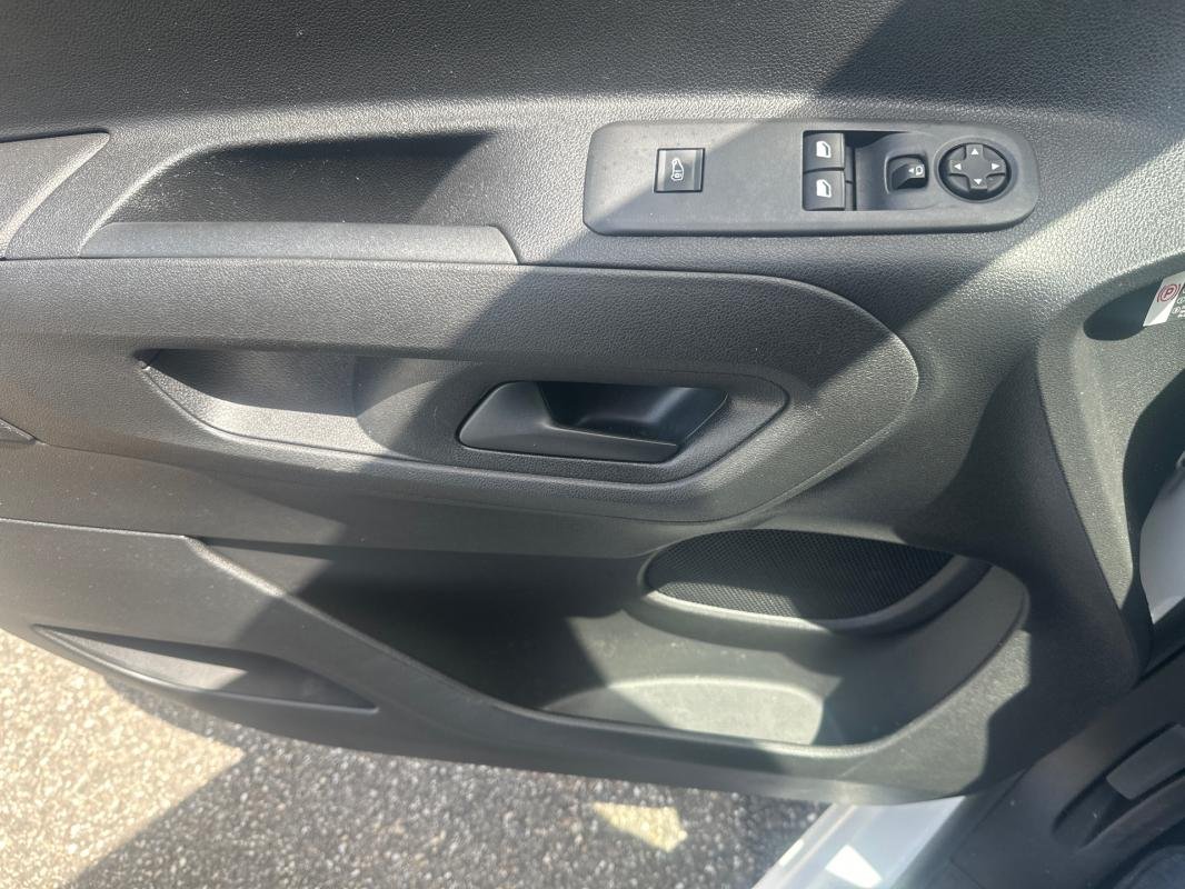 Peugeot Partner - Photo 16